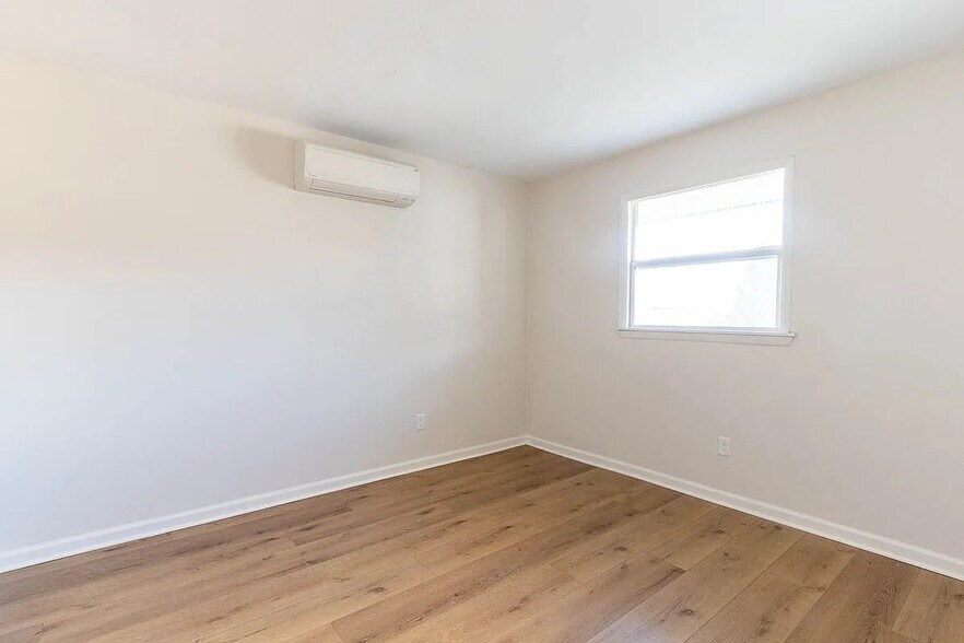 bedroom 2 - 1026 N Atherton St