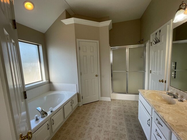 Building Photo - BELLE ROSE AT LEGACY! HURRY WONT LAST LONG!