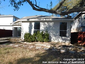 Building Photo - 9231 Foxgrove Way