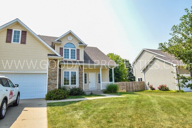 Building Photo - Spacious 4-Bedroom Johnston Home with 3-Car Garage