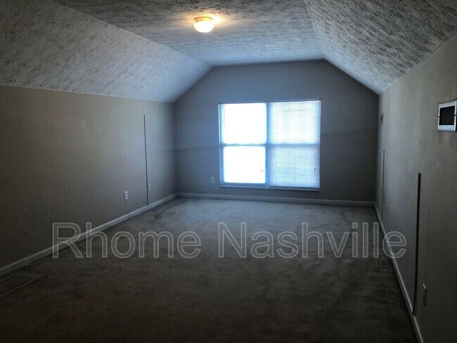 Building Photo - 1012 Pawnee Trail