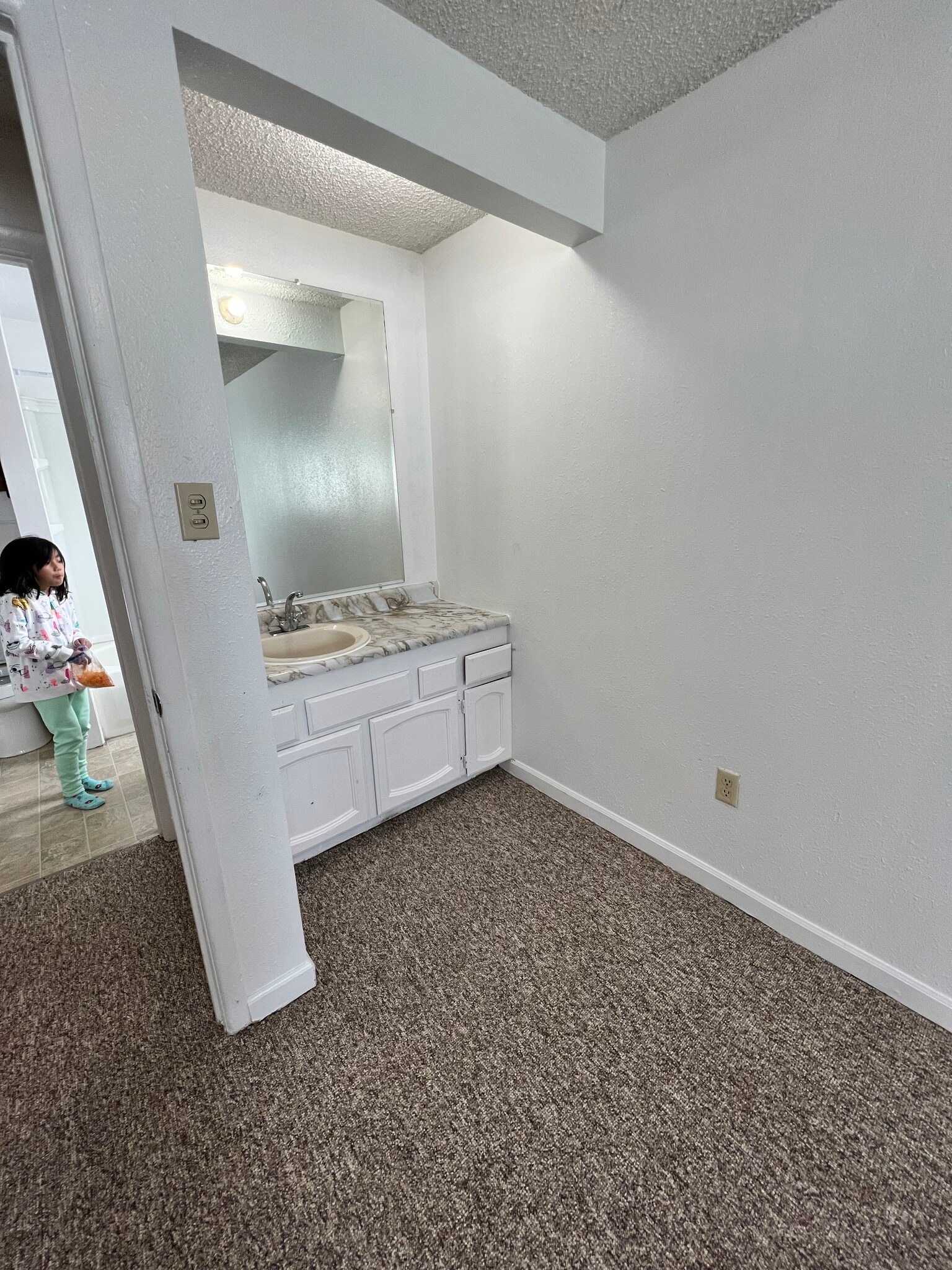 Building Photo - 4404 Forrest Rd