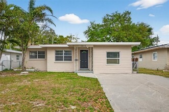 Building Photo - 4621 25th Ave S