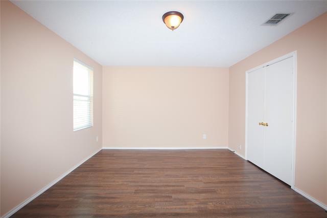 Building Photo - 1200 Willow Tree Dr