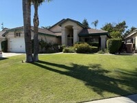 Building Photo - Stunning Home In Rosedale!