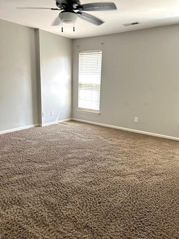 Building Photo - 109 Cambria Ct