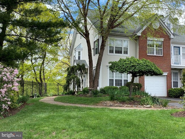 Building Photo - 94 Lemonton Way