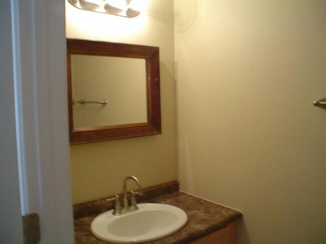 Building Photo - 205 Benning Dr