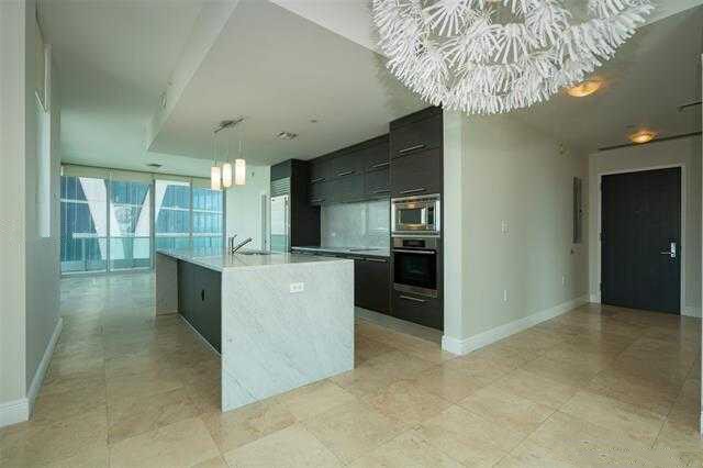 Primary Photo - 900 Biscayne Blvd