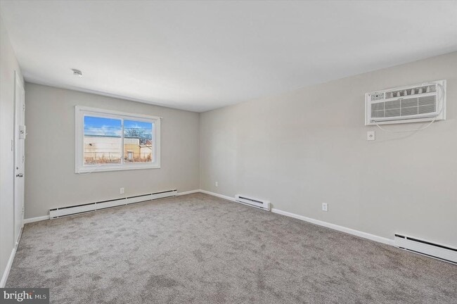 Building Photo - 644 Maryland Ave