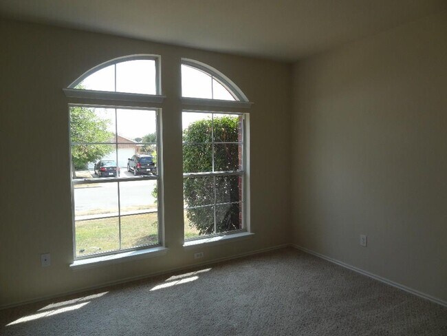 Building Photo - 3130 Corrigan Ln