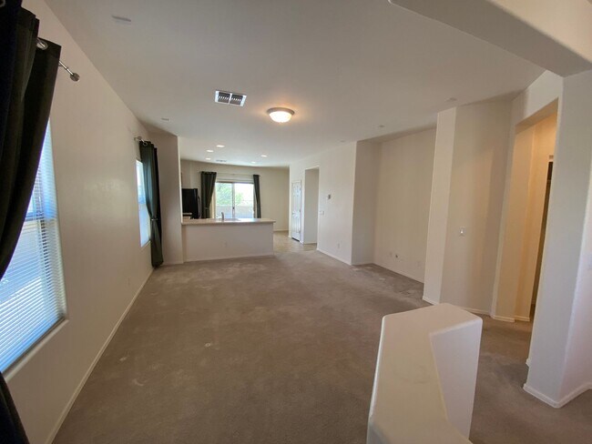 Building Photo - Anthem home coming soon!