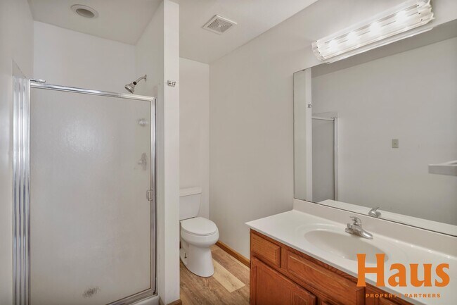 Building Photo - 1839 SE 43rd Terrace