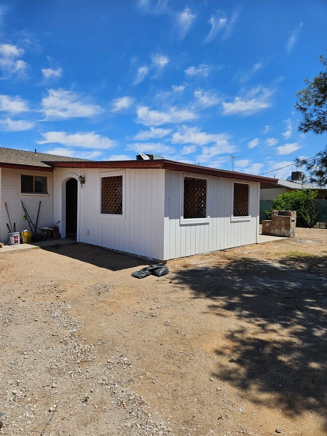 Building Photo - EAST MESA HOME FOR RENT