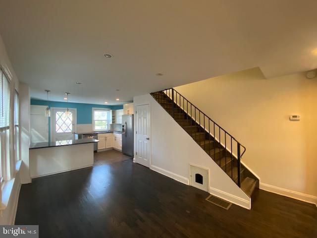 Building Photo - 140 Walnut Ave