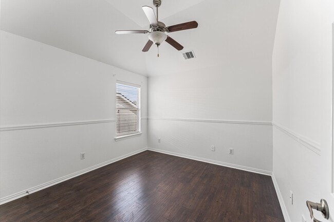 Building Photo - 1922 Boren Dr