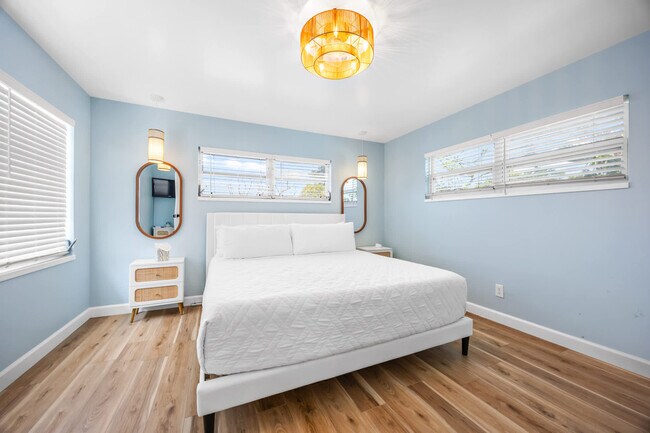 Building Photo - 11560 Dragon Point Dr