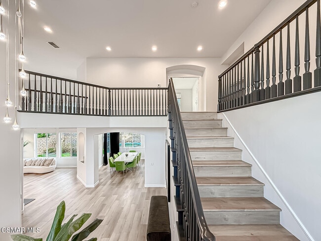 Building Photo - 5816 Painted Pony Cir