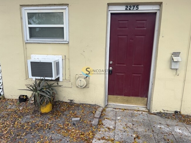 Primary Photo - CHECK ME OUT 1BED/1BATH BUNGALOW WITH A GR...