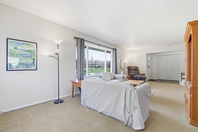 Building Photo - 2220 E Stadium Blvd