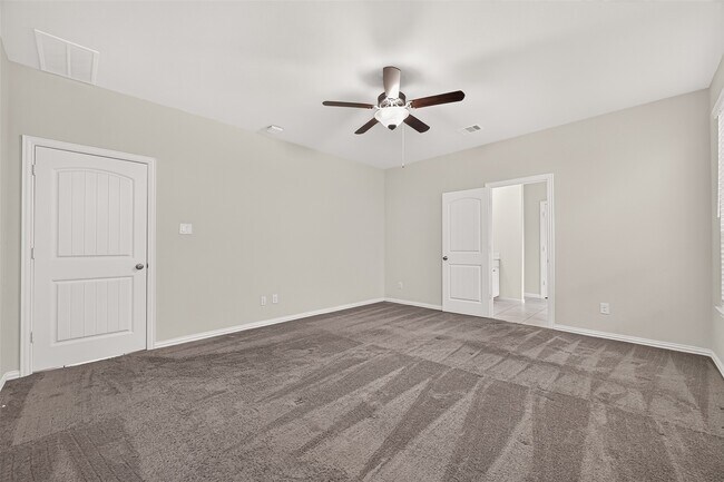 Building Photo - 20223 Highfield Park Dr