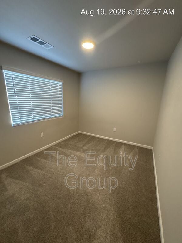 Building Photo - 410 S Summit St