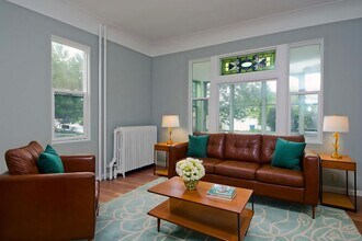 Building Photo - 738 Watson Ave