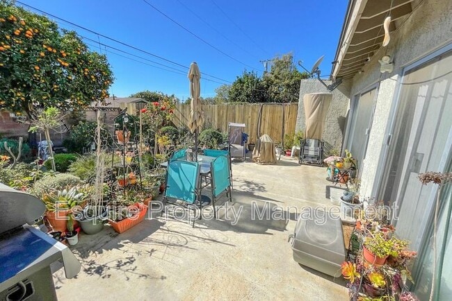 Building Photo - 23B LEMON DR.