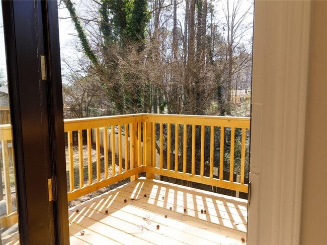 Building Photo - 95 Simpson Dr NE