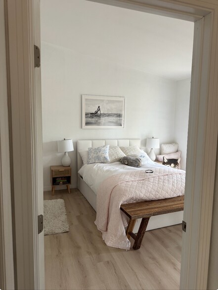 Building Photo - 4120 Porte de Merano