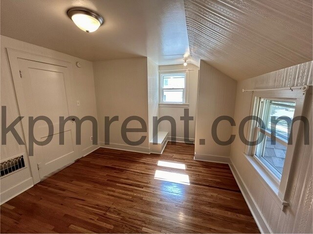 Building Photo - 1206 10th St NW