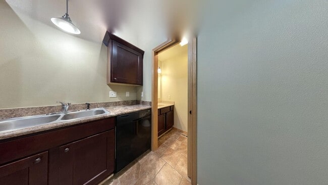 Building Photo - 3403 W 93rd St