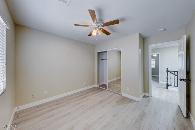 Building Photo - 926 Dancing Vines Ave