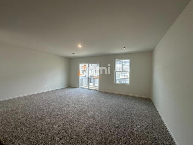 Building Photo - 8754 Clover Ln