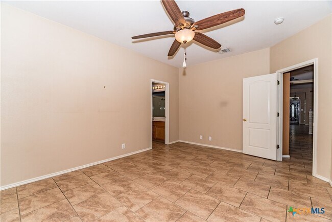 Building Photo - 116 Pilot Point
