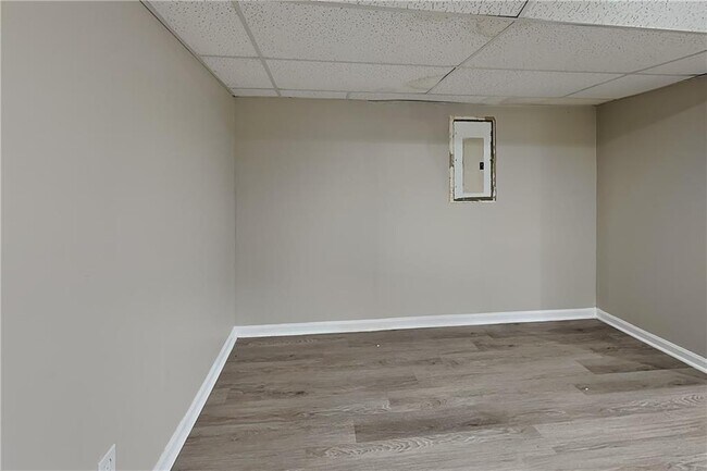 Building Photo - 3468 Erin Glen NW