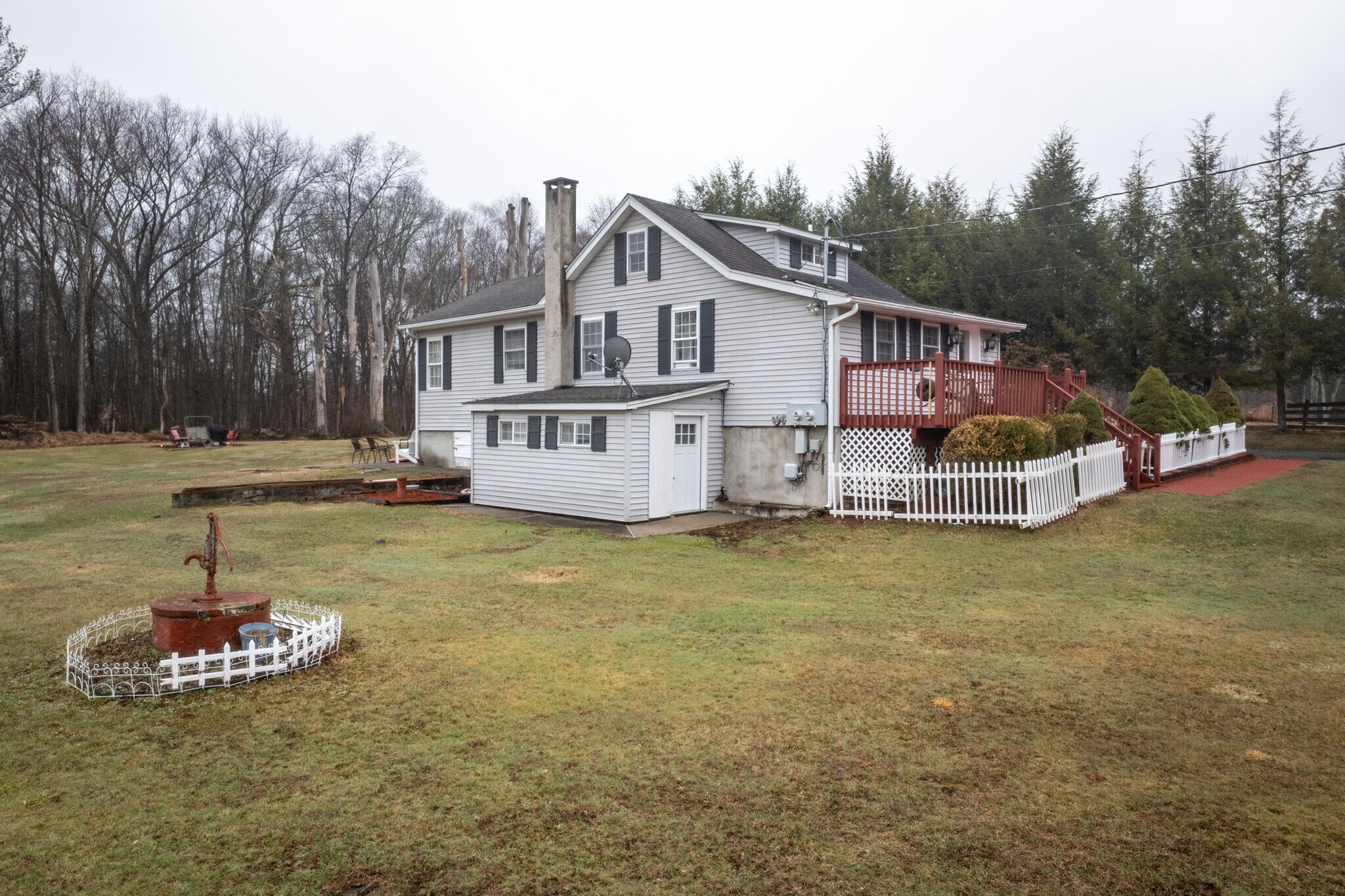 Building Photo - 63 Walker Valley Rd