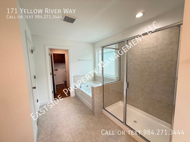 Building Photo - 171 Yellow River Wy