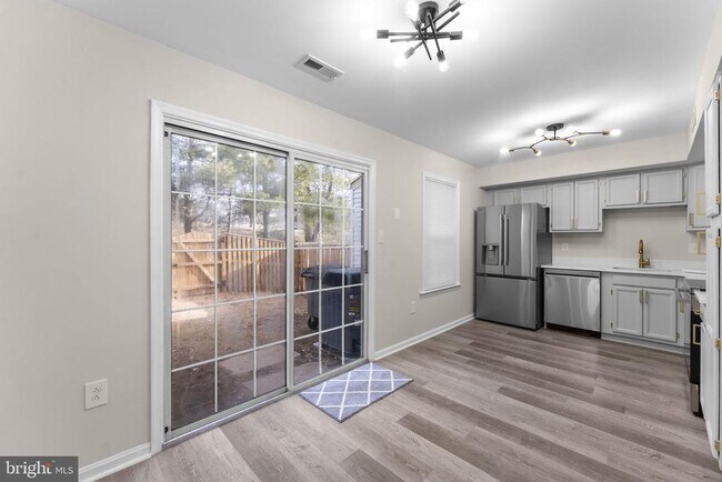 Building Photo - 3484 Legere Ct