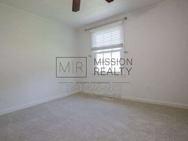 Building Photo - 5007 Glen Tara Dr