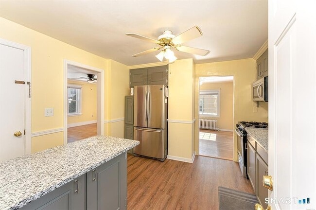 Building Photo - 55 Bronx Ave