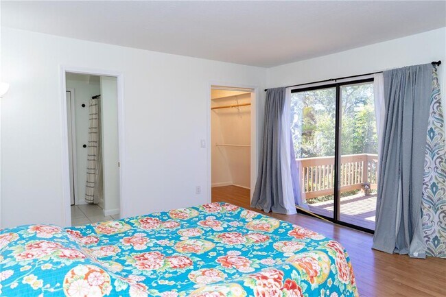 Building Photo - 1794 S Park Ave