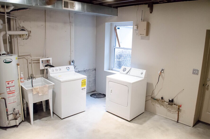 Building Photo - 5133 Kent Way