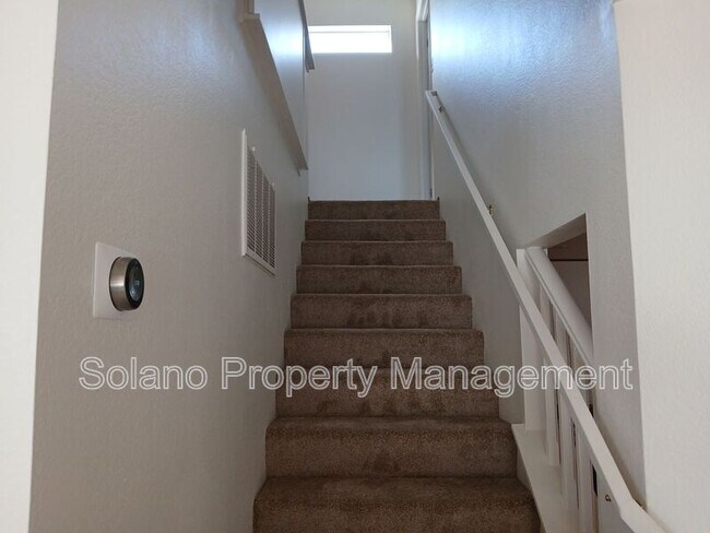 Building Photo - 318 Ridgecrest Cir