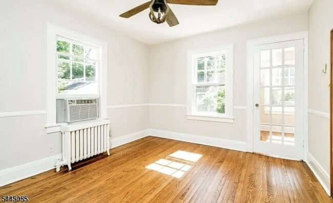 Building Photo - 514 Forest Ave