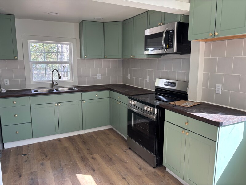 Building Photo - 209 Archer St