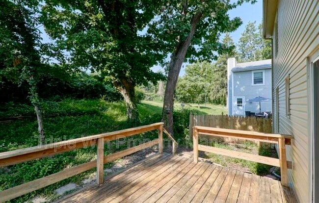 Building Photo - 1544 Rishon Hill Dr