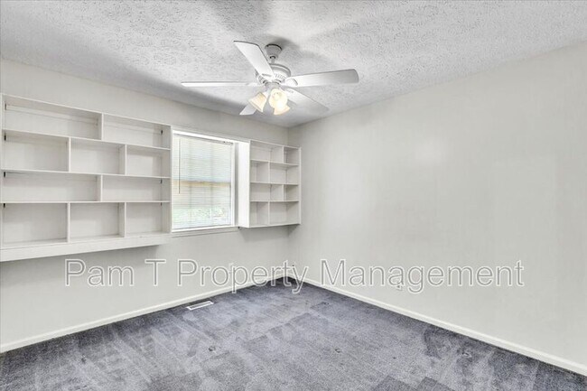 Building Photo - 4 Gunpowder Ct