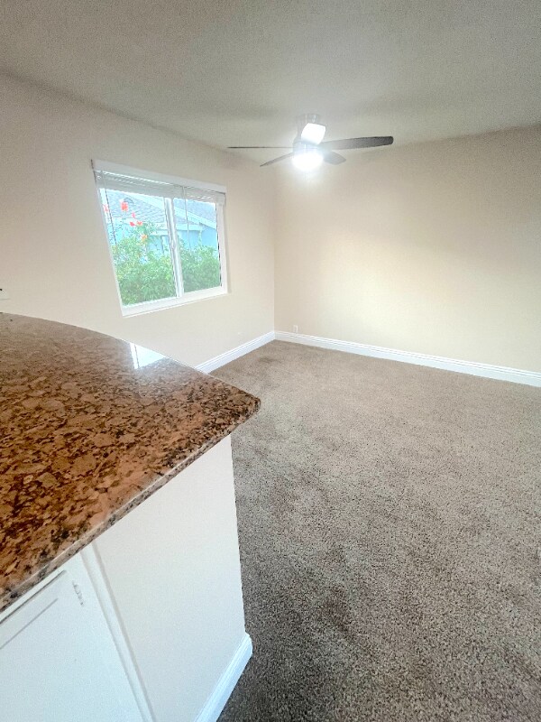 Building Photo - 931 W 19th St