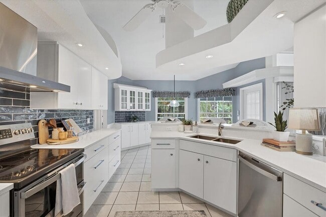 Building Photo - 11 Amberjack Ln